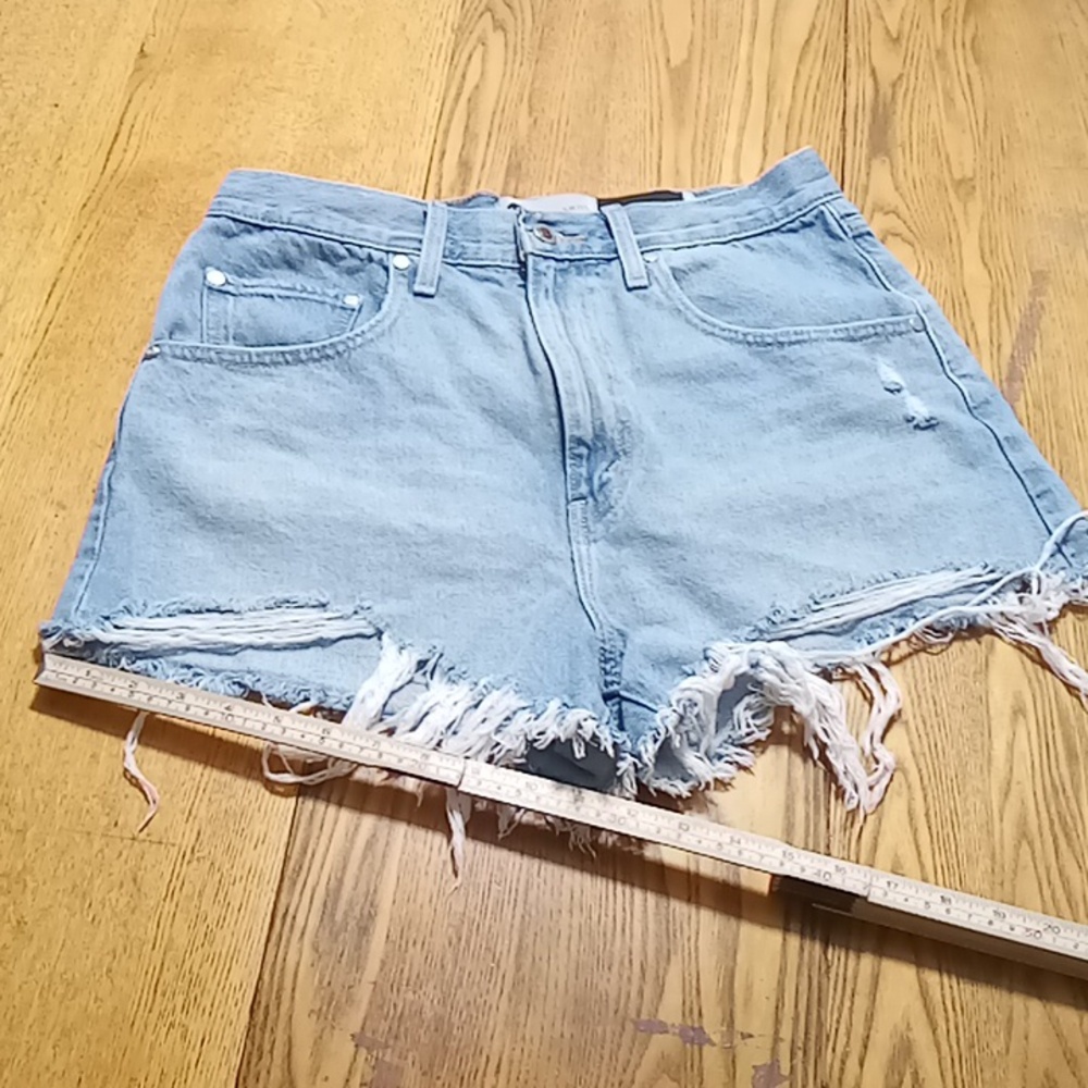 LEVIS SILVERTAB Jean Shorts 30 Women BLUE Preowned Used Raw Hem